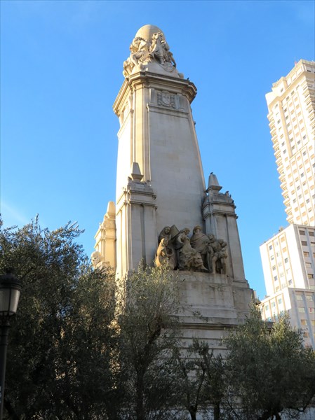 078-Памятник Сервантесу